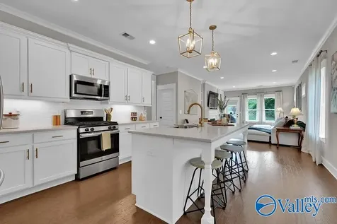 2708 Village Lane Birmingham AL 35211