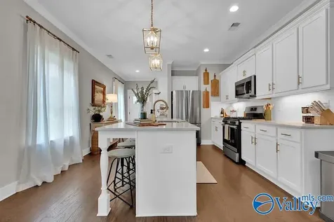 2708 Village Lane Birmingham AL 35211