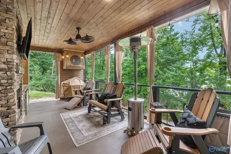 1727 Convict Camp Road Guntersville AL 35976