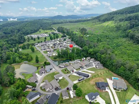 1727 Convict Camp Road Guntersville AL 35976