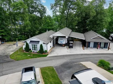1727 Convict Camp Road Guntersville AL 35976