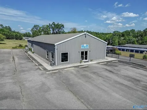 1727 Convict Camp Road Guntersville AL 35976