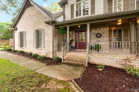 8698 Edgehill Drive Huntsville AL 35802