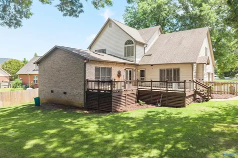8698 Edgehill Drive Huntsville AL 35802