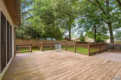 8698 Edgehill Drive Huntsville AL 35802