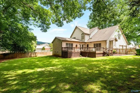 8698 Edgehill Drive Huntsville AL 35802