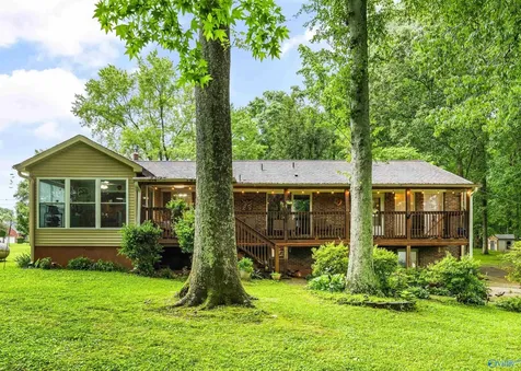 154 Dea Thomas Road Hazel Green AL 35750