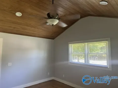 2202 Roseberry Drive Scottsboro AL 35768