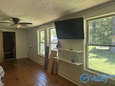 2202 Roseberry Drive Scottsboro AL 35768
