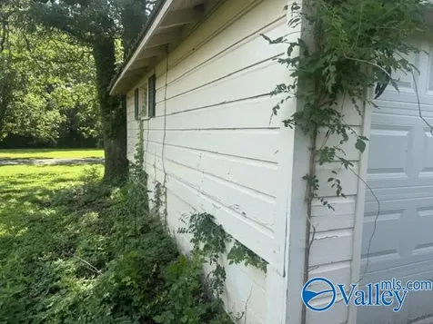 2202 Roseberry Drive Scottsboro AL 35768