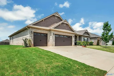 105 Tannenbaum Drive Meridianville AL 35759