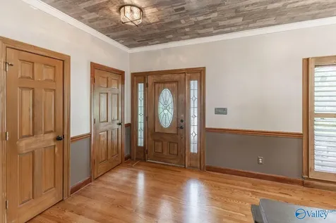 607 S Scott Street Scottsboro AL 35768