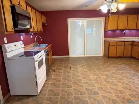 760 West Lacon Road Falkville AL 35622