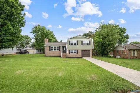 103 Mcfarlen Drive Hazel Green AL 35750