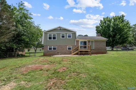 103 Mcfarlen Drive Hazel Green AL 35750