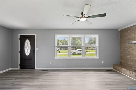 103 Mcfarlen Drive Hazel Green AL 35750