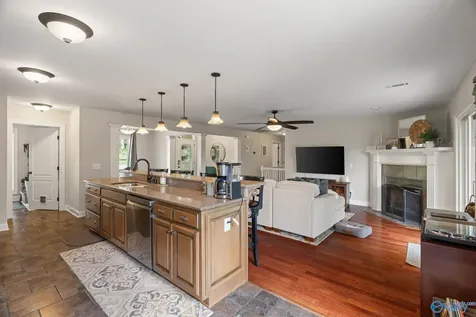 1728 Alm Drive Huntsville AL 35801