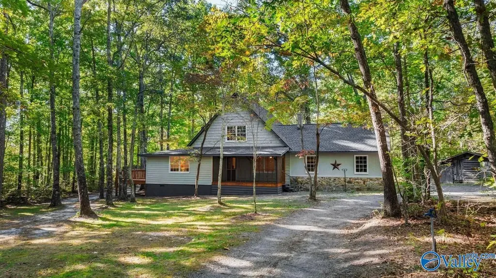 1175 County Road 72 Mentone AL 35984