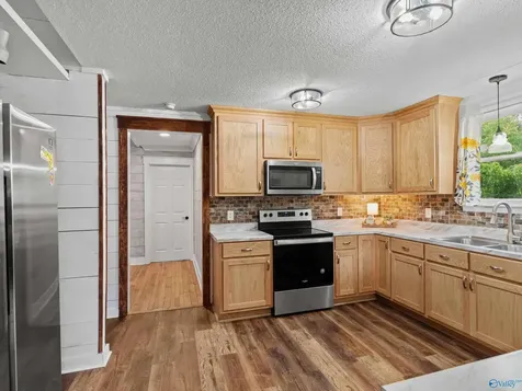 3405 Country Club Circle Guntersville AL 35976