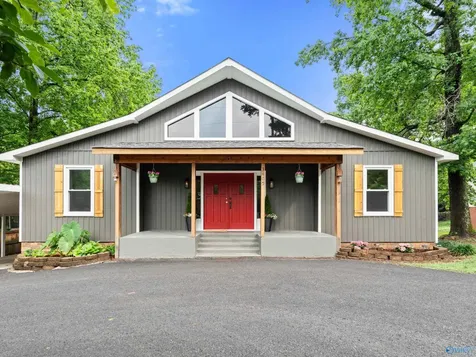 3405 Country Club Circle Guntersville AL 35976