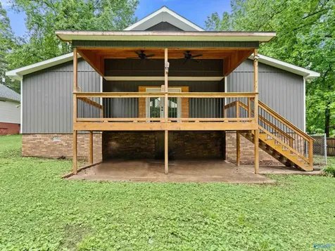 3405 Country Club Circle Guntersville AL 35976