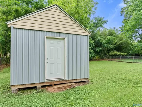 3405 Country Club Circle Guntersville AL 35976
