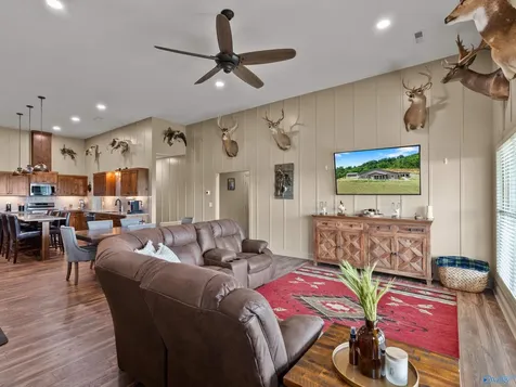 6269 Scottsboro Highway Scottsboro AL 35769