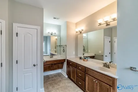7509 Parktrace Lane SE Owens Cross Roads AL 35763
