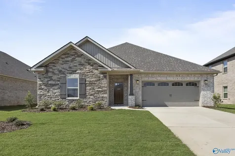 274 Saddle Street Huntsville AL 35761