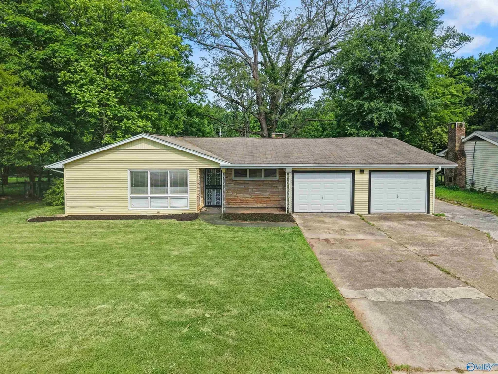 908 Speake Road NW Huntsville AL 35816