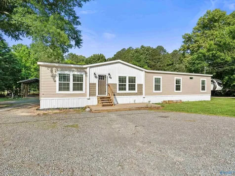 25 Malibu Circle Scottsboro AL 35769