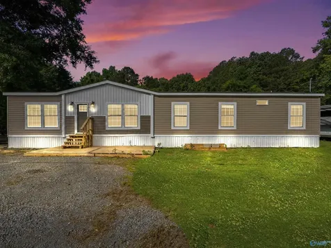 25 Malibu Circle Scottsboro AL 35769