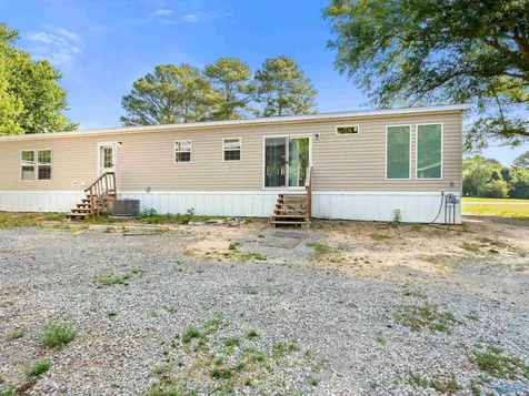 25 Malibu Circle Scottsboro AL 35769