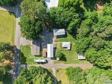 25 Malibu Circle Scottsboro AL 35769