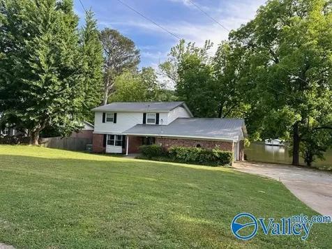 3405 Colonial Drive Guntersville AL 35976