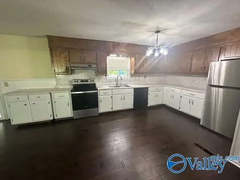3405 Colonial Drive Guntersville AL 35976