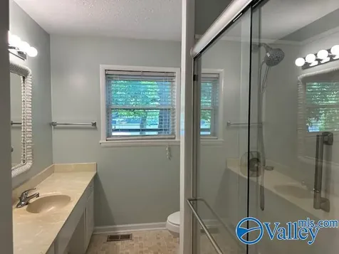 3405 Colonial Drive Guntersville AL 35976