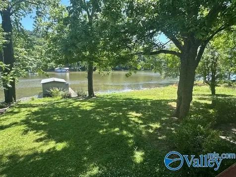 3405 Colonial Drive Guntersville AL 35976