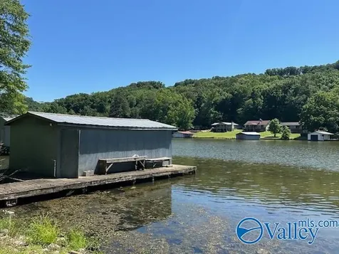 3405 Colonial Drive Guntersville AL 35976