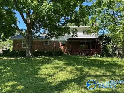 3405 Colonial Drive Guntersville AL 35976