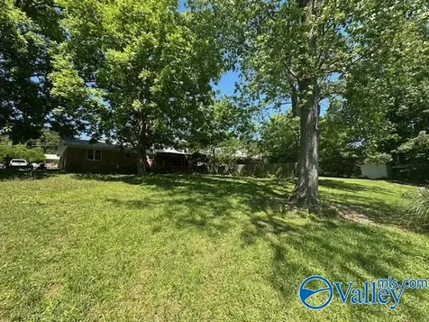 3405 Colonial Drive Guntersville AL 35976