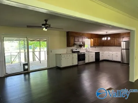 3405 Colonial Drive Guntersville AL 35976