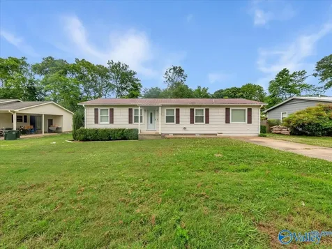 518 Dean Street Scottsboro AL 35768