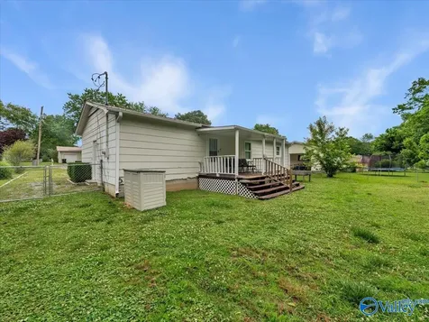 518 Dean Street Scottsboro AL 35768