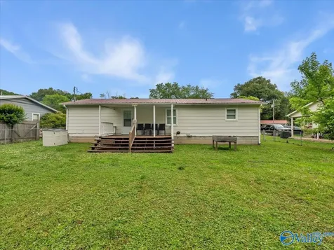 518 Dean Street Scottsboro AL 35768
