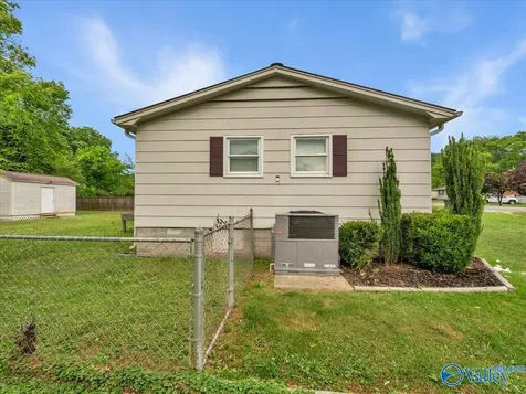 518 Dean Street Scottsboro AL 35768