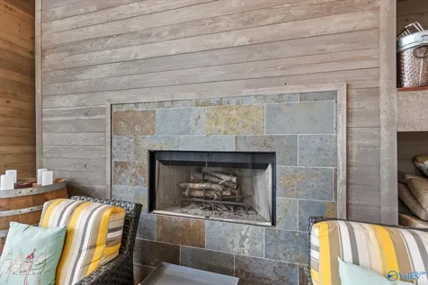 3156 Lakeshore Drive Scottsboro AL 35769
