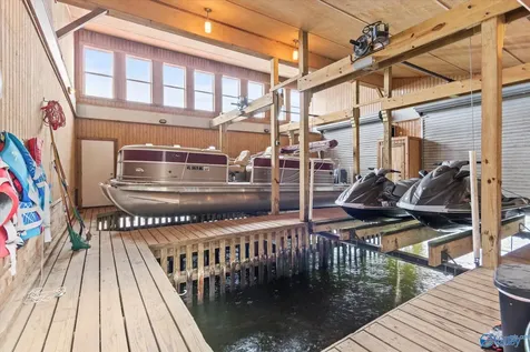 3156 Lakeshore Drive Scottsboro AL 35769
