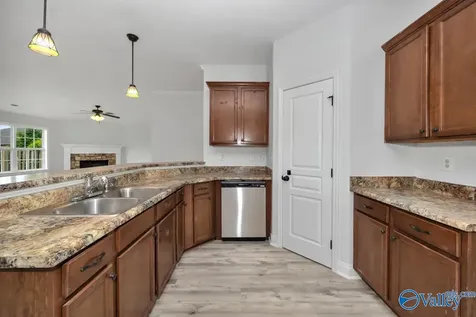 119 Somer Creek Lane Huntsville AL 35811