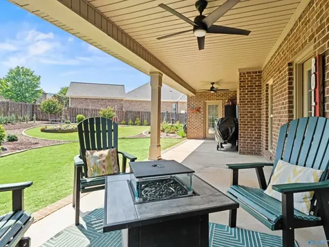 7574 Crestridge Drive Owens Cross Roads AL 35763